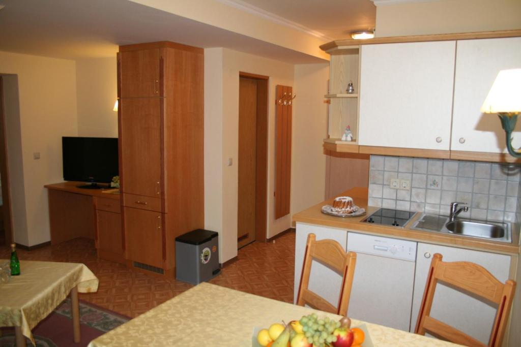 Pension Firn Sepp Mauterndorf  Zimmer foto